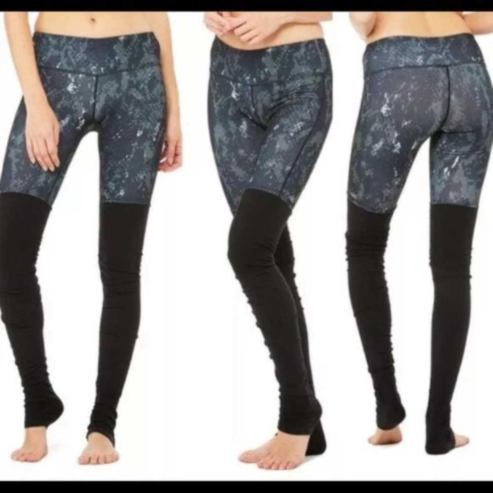 ALO Yoga Goddess Leggings Python Snake Print ruched